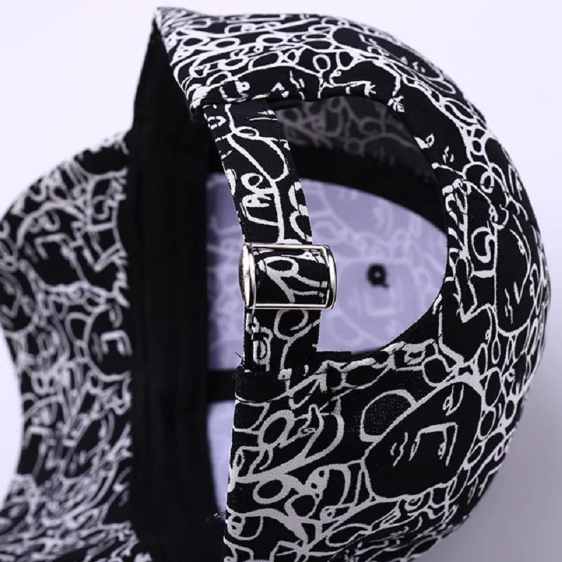 New Spring Men'S  Women'S for Baseball Cap with Graffiti Letters Pattern Adjustable Curved Brim Snapback Hat