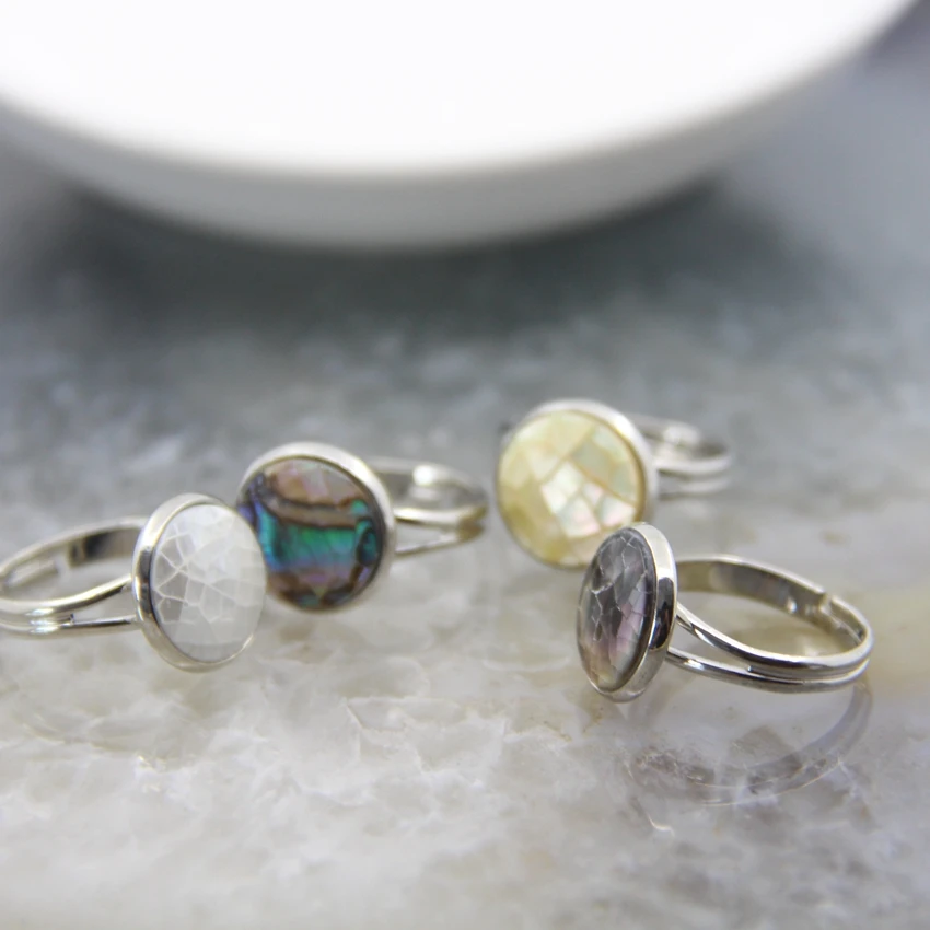 Beautiful Abalone Shell Adjustable Rings,Shell Pearl Classic Round Shape Rings,White/Yellow/Grey/Rainbow Women Finger Rings