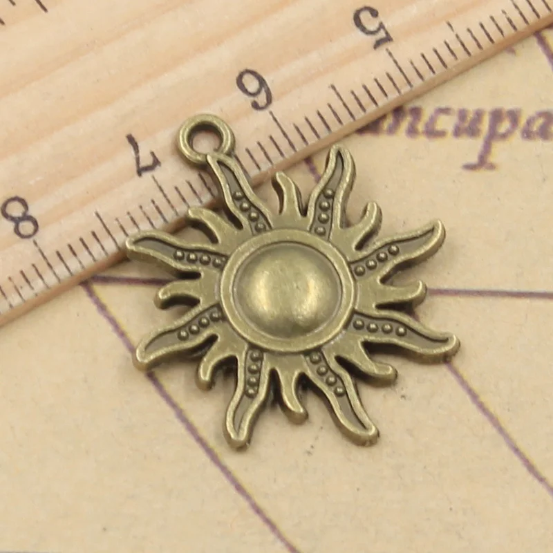 15pcs Charms Sun Sunburst 28x25mm Tibetan Bronze Silver Color Pendants Antique Jewelry Making DIY Handmade Craft For Bracelet