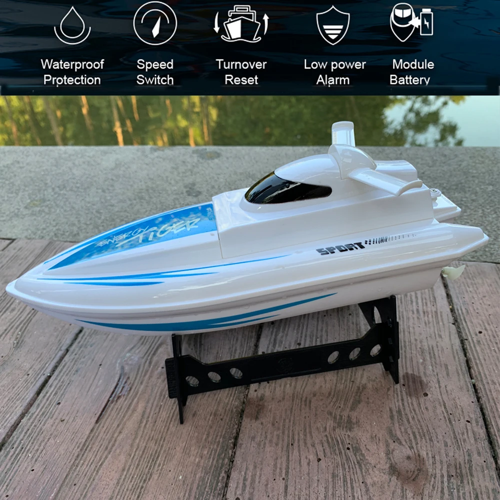 

Mini Remote Control Boat 4WD 2.4G Dual-Motor High Speed Competitive Ship Model 20km/H For Boys Gifts Children Toy