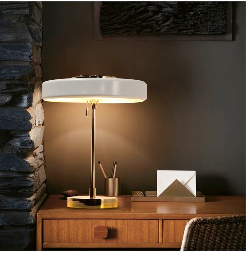 

Nordic Modern Italian E14 Table Lamps Simple Bedroom Bedside Study Hotel Model Room Design Desk Lights Lighting Decor Fixtures