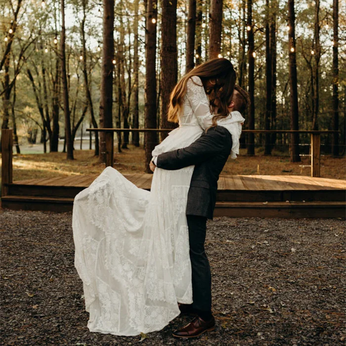 Abiti da sposa in pizzo FATAPAESE con scollo a v profondo manica svasata divisa lungo treno campagna abiti da sposa Robe De Mariee