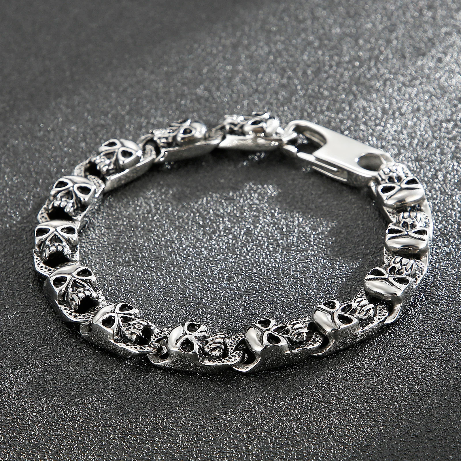 Fongten 21cm Skull Bracelets For Men Stainless Steel Chian Wristband Male Bangle Bracelets Gothic Skeleton Silver Color Jewelry