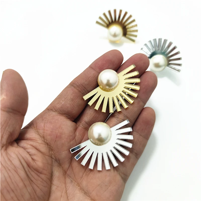 KUGUYS Fan Hollow Out Sunflower Imitation Pearl Stud Earrings for Women Acrylic Jewelry Fashion Trendy Mirror Gold Silver Color