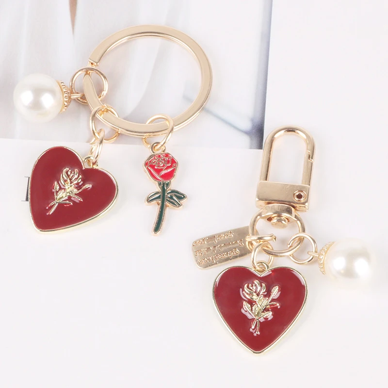 Fashion Baroque Imitation Pearl Chain Rose Keychains Red Heart Tag Angel Sculpture Alloy Keychain Bag Pendant Keyring Gifts