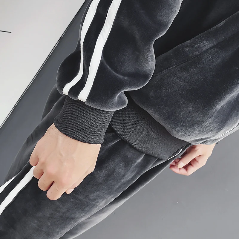 Fashion Sets Mens Autumn Winter Hooded Casual Sportswear Sweatpants New Running Pants Korean Style Vintage Male Two-Piece Suit