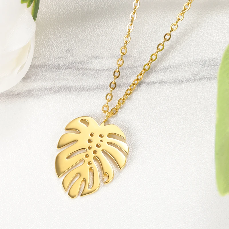 Summer Collar Stainless Steel Palm Leaf Necklaces For Women Monstera Leaf Pendant Necklace Hawaii Style Beach Jewelry Lover Gift