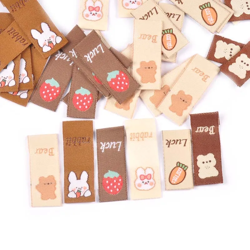 50Pcs Brown Cartoon Rabbit/Carrot Embroidery Labels For Sewing Accessories Care Bags Clothes Handmade Crafts Washable Tag c2890