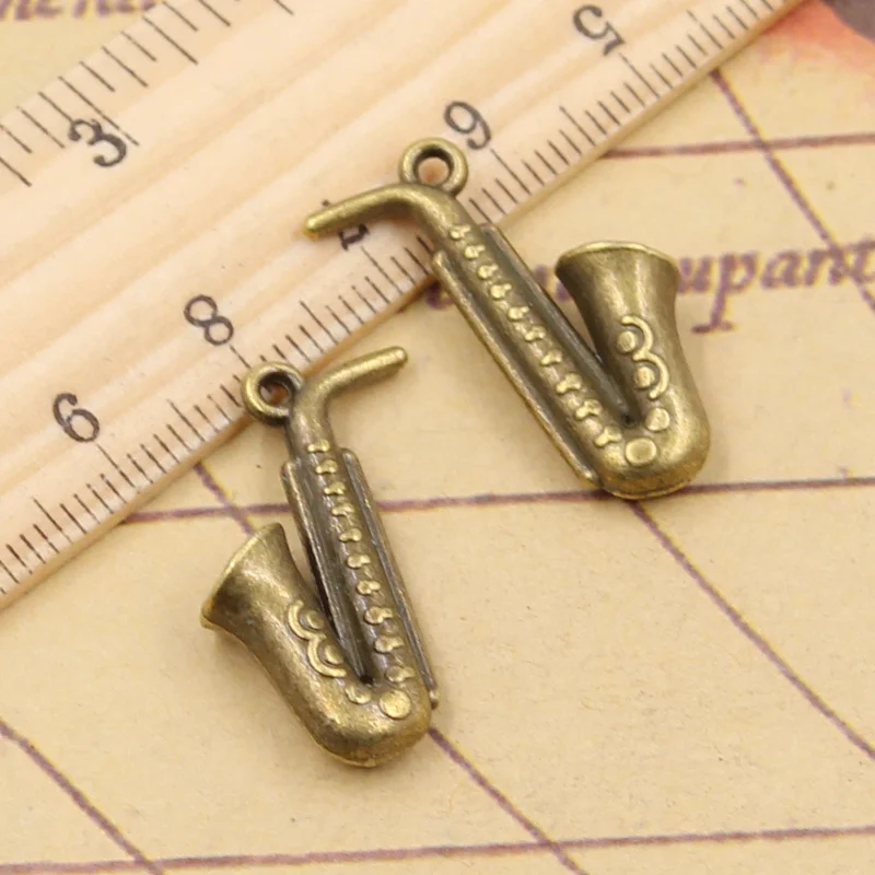 10pcs Charms Horn Saxophone 26x21mm Tibetan Bronze Silver Color Pendants Antique Jewelry Making DIY Handmade Craft Pendant