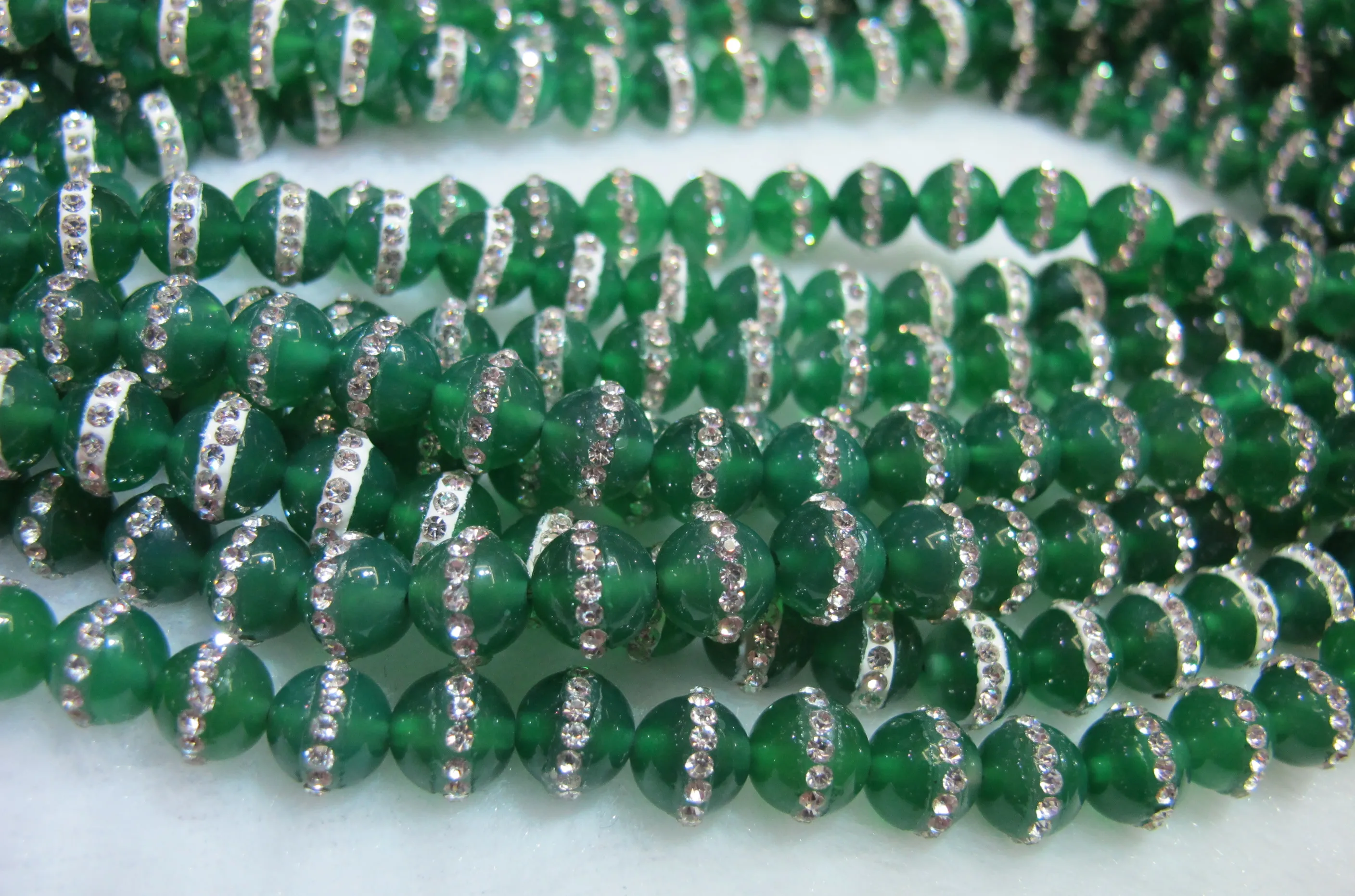 

Natural Green Agate Bead With Water Crystal,8MM 10MM Round Gem Stone Loose Beads CZ Zircon Crystal Inlay,1str 37 beads