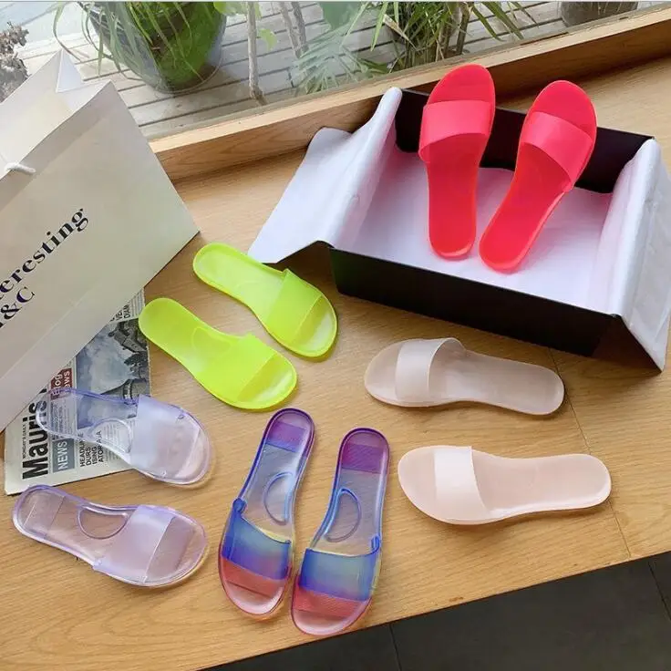 2024 summer women new plus size bottom beach shoes ladies one-word sandals casual transparent jelly color flat slipper