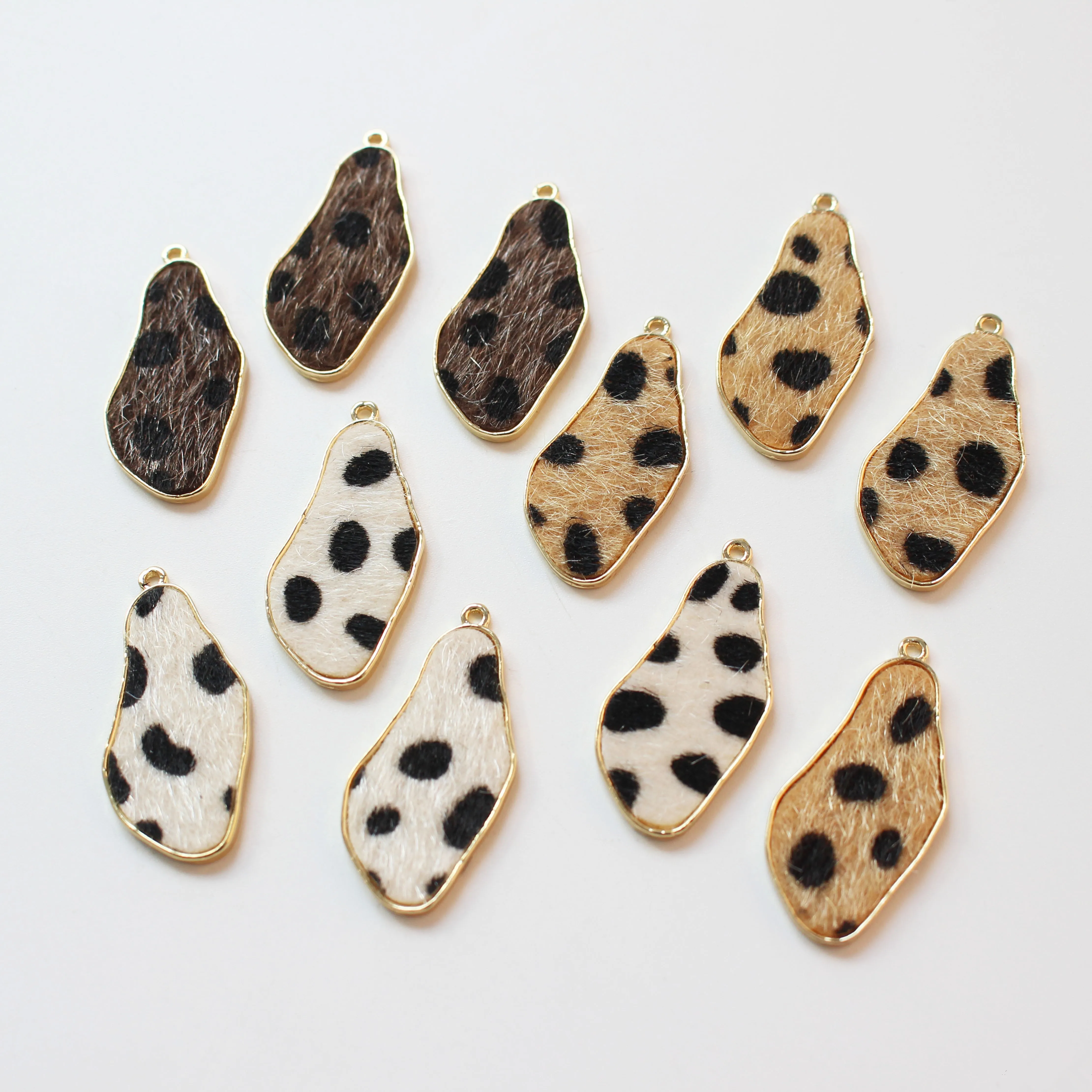 

New style 30pcs/lot Leopard fabric decoration geometry irregular alloy floating locket charms diy jewelry pendant accessory