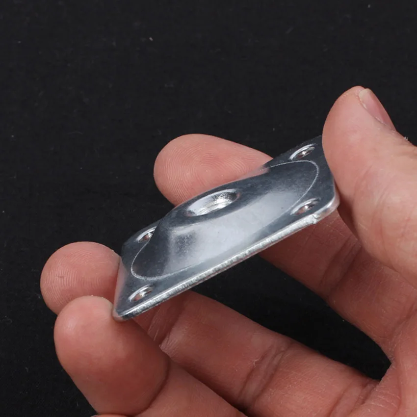 4 pezzi gambe angolate piastra di fissaggio mobili staffa di montaggio sicura piedini da tavolo da 12 gradi accessori per divani Hardware per la casa