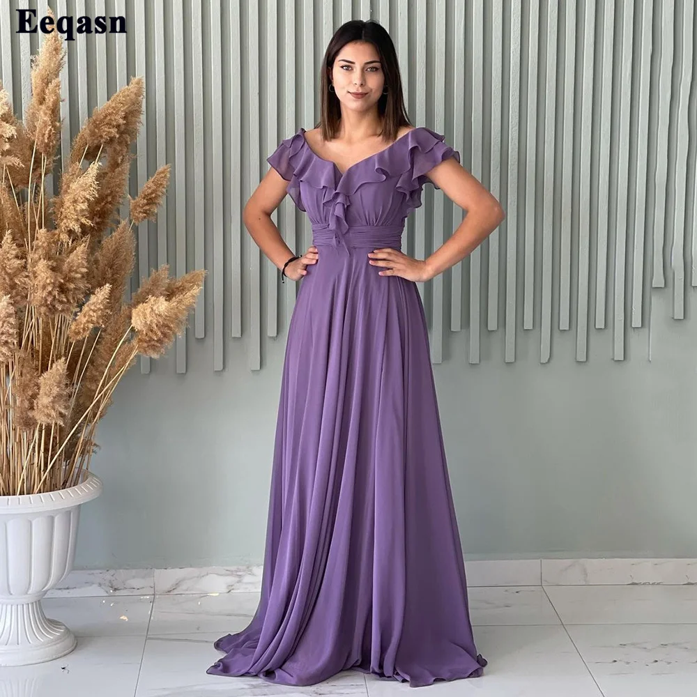 Eeqasn-vestidos de dama de honor de gasa púrpura, Vestido largo con cuello en V y volantes para mujer, vestido de fiesta plisado con abertura, vestidos de graduación formales simples de talla grande