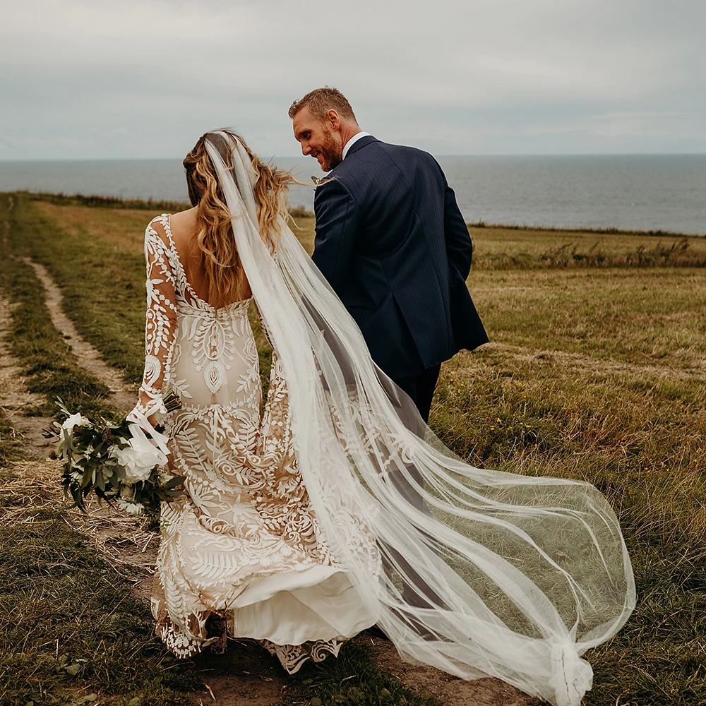 Cao Slit Bãi Biển V Cổ Destination Wedding Dress Hai Mảnh Ren Áo Dài Tay Áo Illusion Boho Elopement Mermaid Bridal Gown