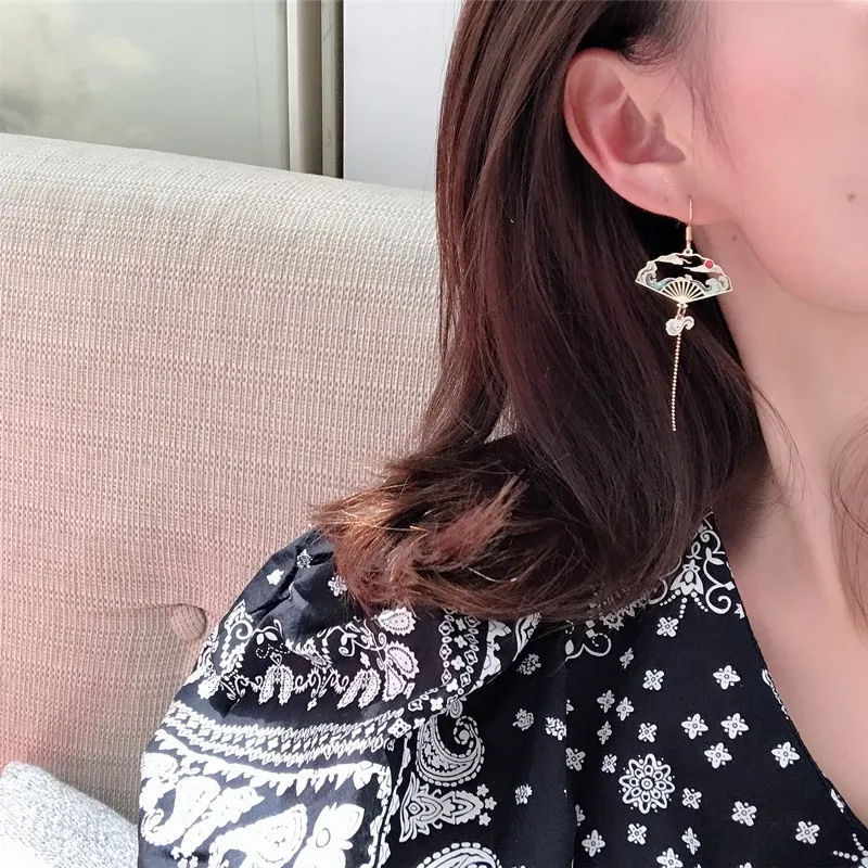 Chinese Style Folding Fan Crane Carp Lotus Asymmetrical Long Tassel Dangle National Style Earrings for Women Jewelry Gift
