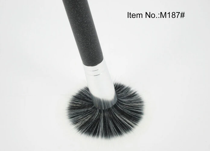 فرشاة بودرة الوجه الاحترافية للمكياج، فرشاة البودرة السائبة، أدوات التجميل، مقبض خشبي