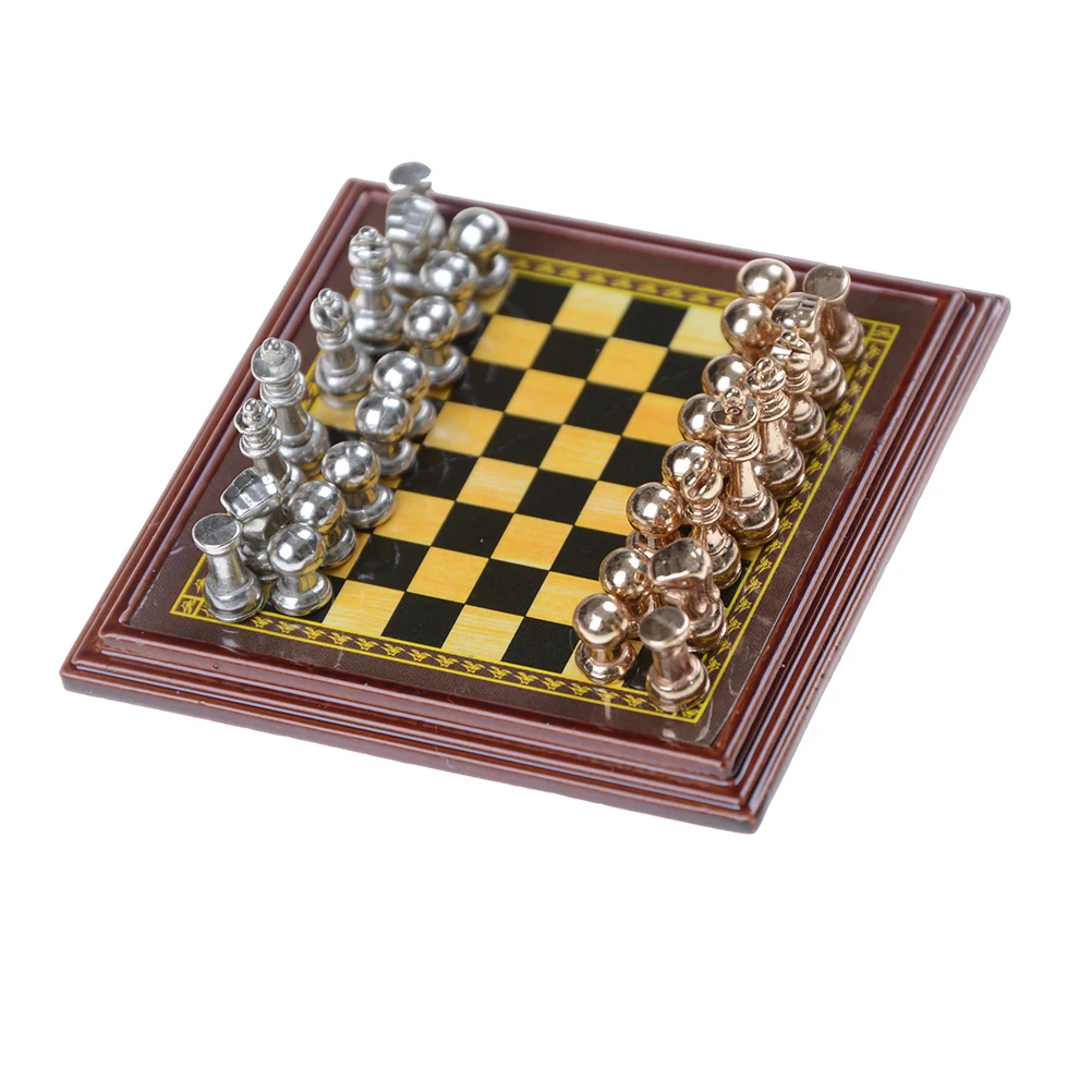 Classic Mini Chess Set Zinc Alloy Chess Model Pieces Chessboard Chess Game Set 