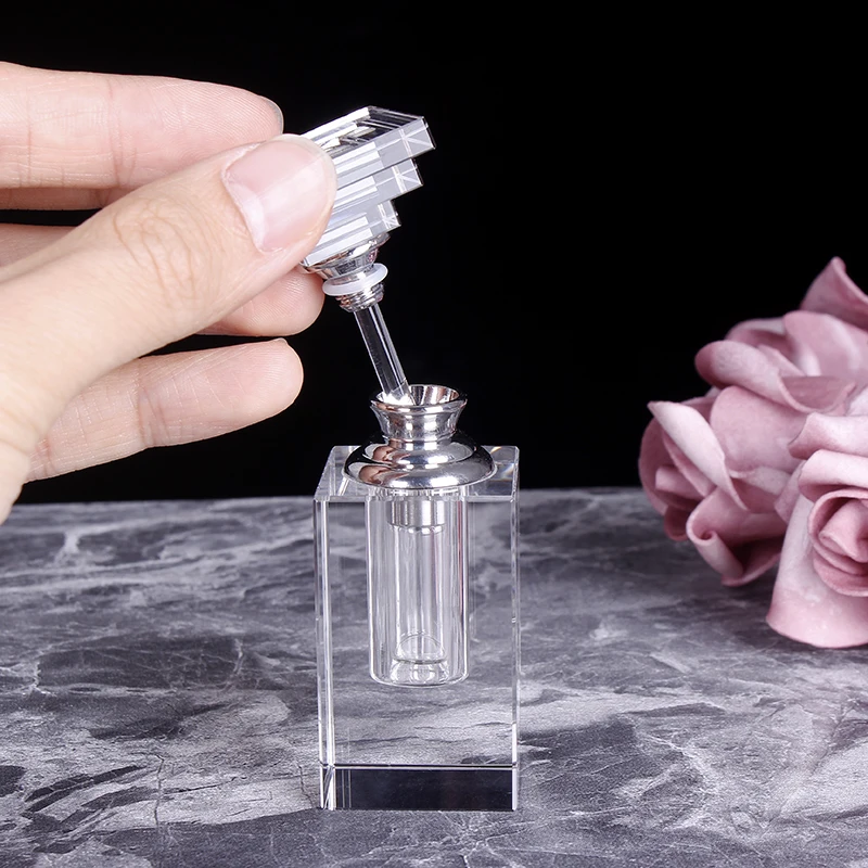 Clear 3ML Crystal Perfume Bottle Empty Mini Refillable Glass Bottle Home Decoration Vintage Essential Oil Bottle Gift For Lady