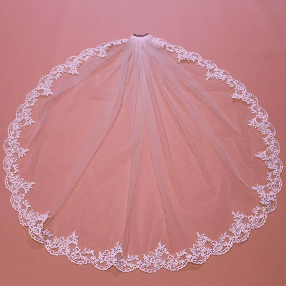 Schöne Kurze Spitze Hochzeit Schleier 1M/100cm Braut Schleier mit Kamm Weiß Elfenbein Auf Lager Schleier für braut Hochzeit Zubehör