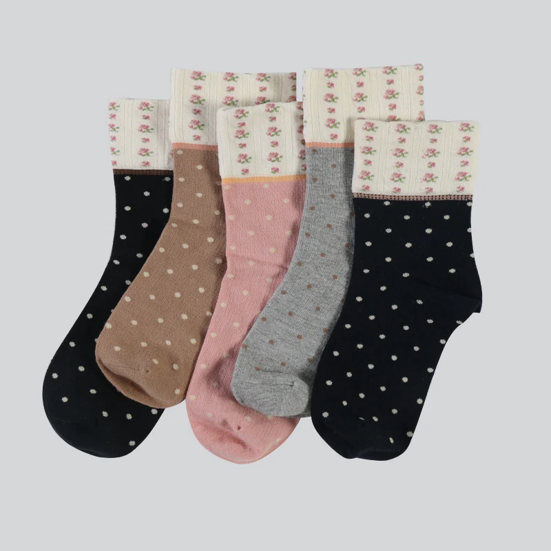 

DONG AI 5 Pairs Fashion Colorful Dot Cotton Woman Horizontal Dots Sock Personality Tide Harajuku Casual Funny Socks Ladies Meias