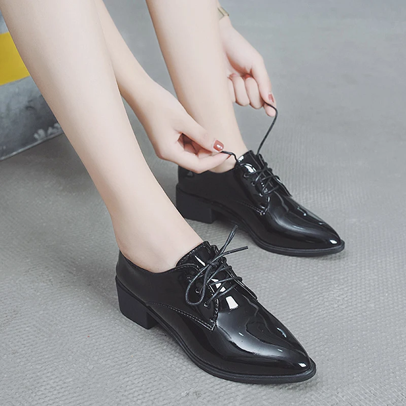 Loafers Woman British Style Nurse Shoes 2024 Fashion Women\'s Pointed Toe Black Flats Autumn Ladies\' Footwear Shallow Mouth