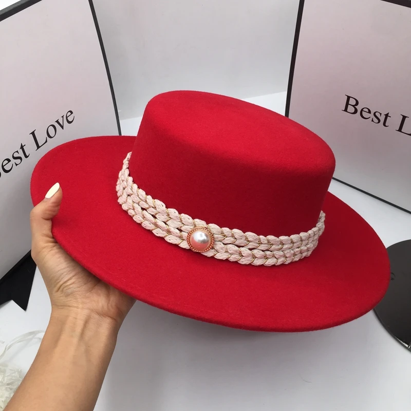 In the spring and autumn winter French style fragrant fashionable wool red hat for women ceiling fedoras