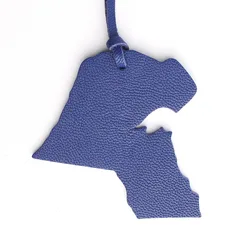 Wholesale Custom Made Fashion Genuine Natural Real Leather Kuwait Map Keychain Pendant Women Bag Charms