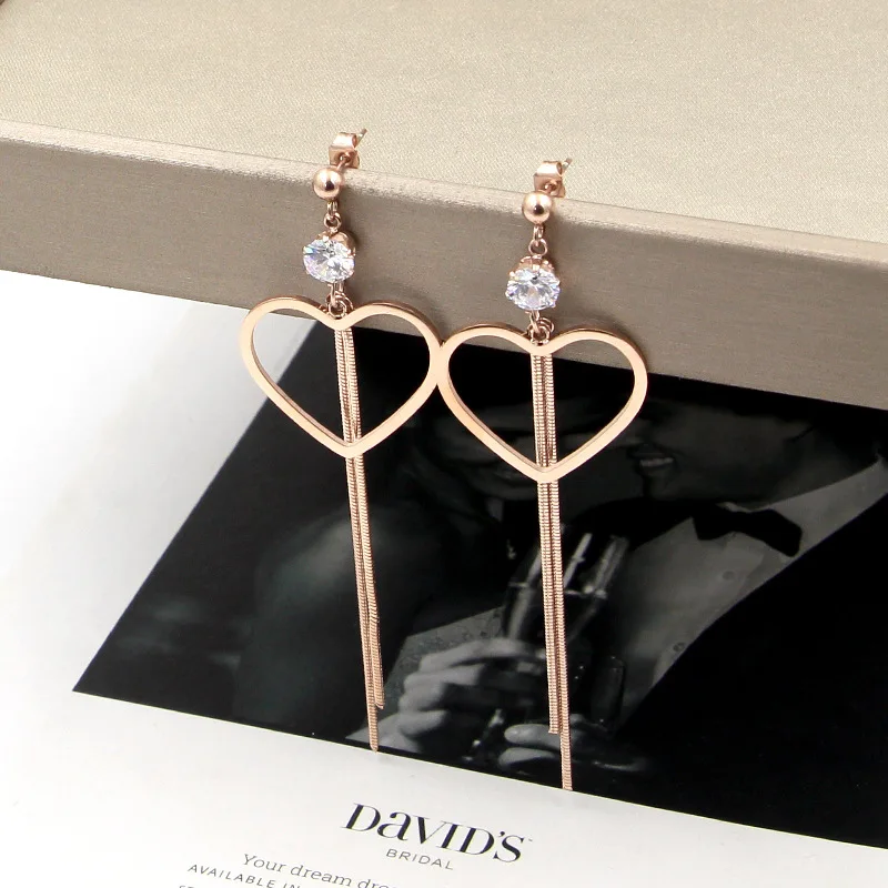 ME-067 Fashionable Rose Gold Snake Bone Chain Tassel Earrings Six Claw Crystal Heart Design Women's Jewellery Gifts