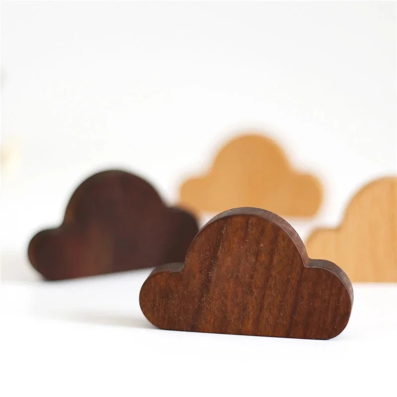 2PC Wooden Cloud Magnetism Hanger For Keys Multifunctional Magnetic Feed Vintage Home Decor Coat Hooks RacksDecor Accessories