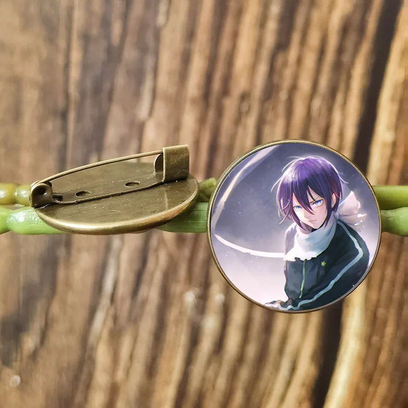 Classic Anime Noragami Yato Figure Brooches for Women Men Yukine Hiyori Cartoon Poster Glass Round Badges Pin Accessories