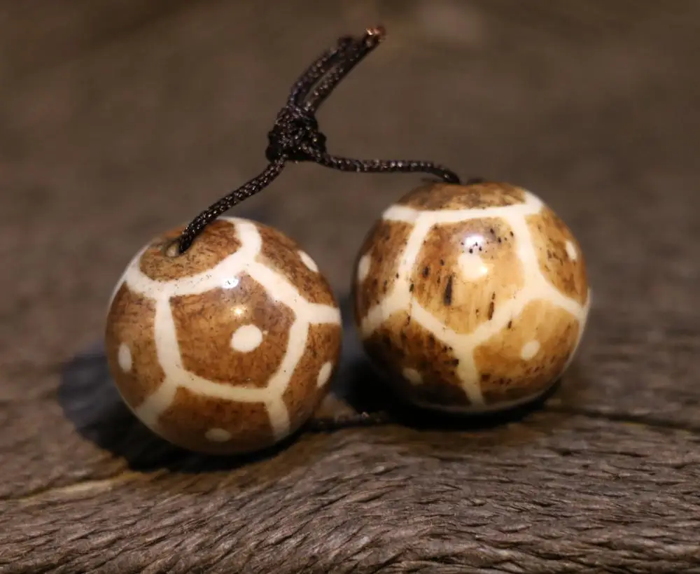 royal Energy A Pair of Magic Power Burmese Pumtek Longevity Dots Ball Round Bead Amulet 22MMs Timestown