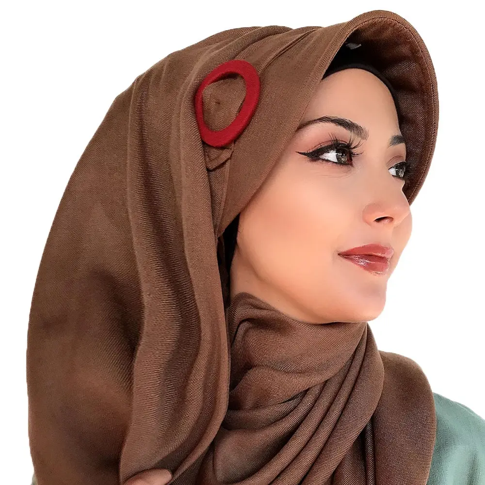 Yeni Moda Hijab Kadın Müslüman Başörtüsü 2021 İslami Kıyafet Türban 2021 Fular Kırmızı Tokalı Koyu Kahverengi Hazır Şapka Şal