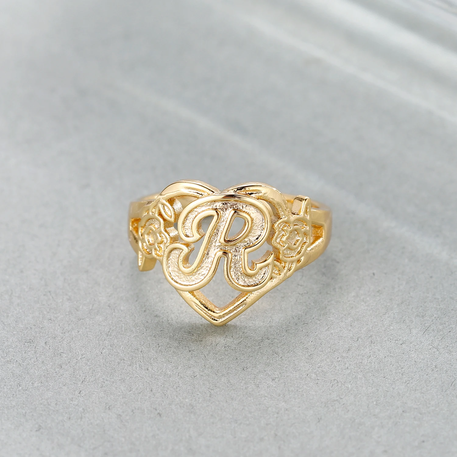 Qitian Gold Initials Heart Letter Ring For Women Fashion Hip Hop Jewelry Personalized Adjustable Letter Rings Mother\'s Day Gifts