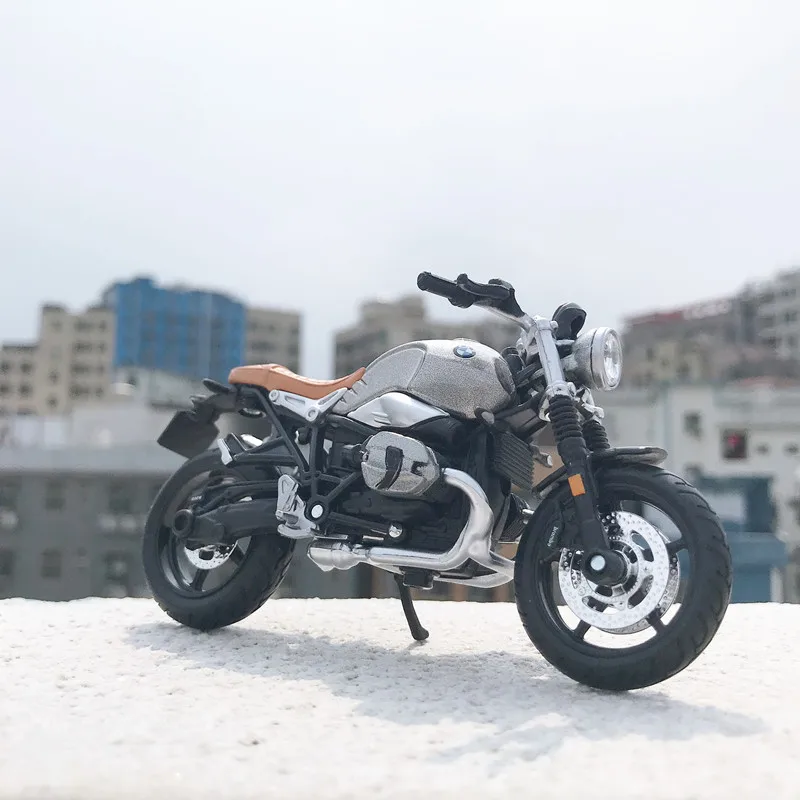 

Новинка 1:18, модель мотоцикла Maisto BMW R Nine T Scramb, модель из сплава под давлением, реальная короткопоглощающая игрушка для детей, подарки, коллекция игрушек