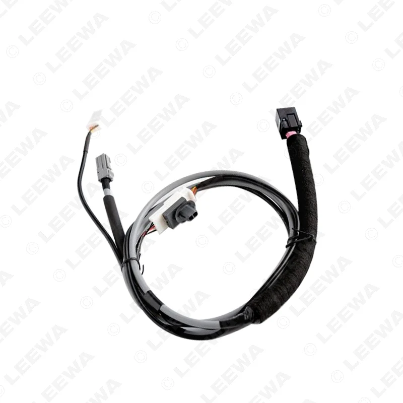 LEEWA Car Audio USB AUX Interface Switch 5Pin Plug Adapter for Toyota Corolla Camry Reiz RAV4 Prius Highlander Harness Cable Kit