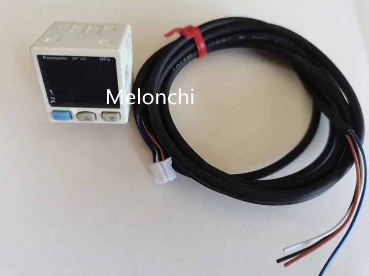100% New Original DP-102 NPN  Digital Vacuum Positive Pressure Sensor Pressure Controller -0.1 ~ +1 MPa (-14.6 to +146.4 psi)