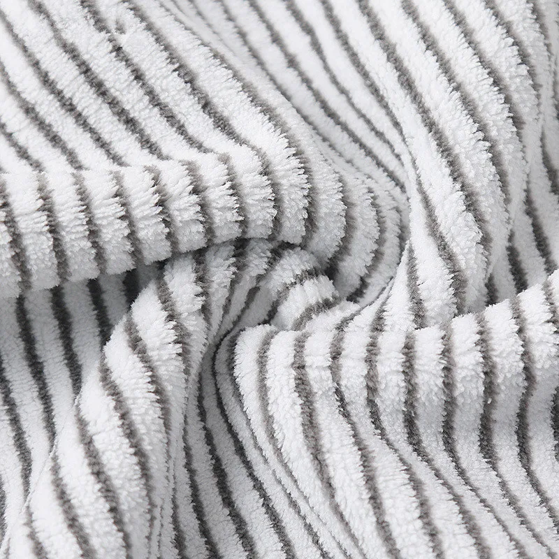 1 Stück 34x75cm Bambuskohle-Faser Korallenfleece Wasserabsorbierendes Antibakterielles Gestreiftes Trockenhaar-Waschhandtuch – Detail 2