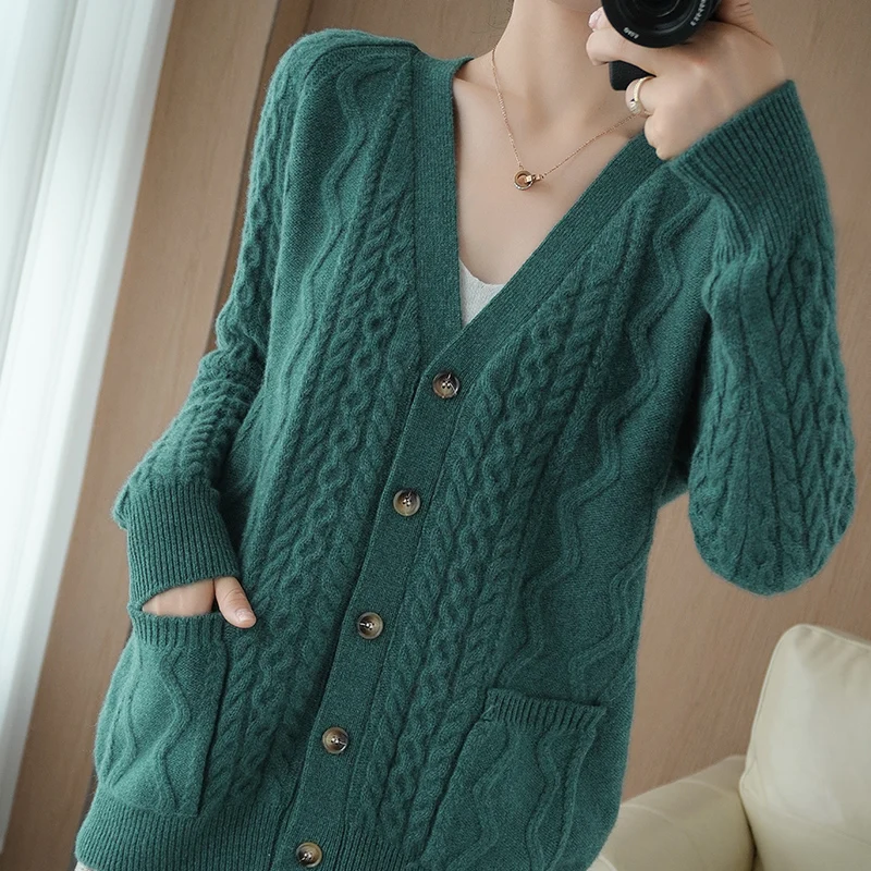 Autumn and Winter New Style 100% Pure Wool Sweater Women\'s V-Neck Knitted Cardigan Loose Casual Cashmere Coat Sweater