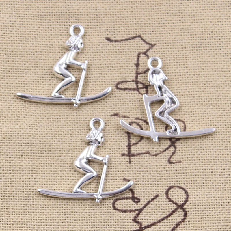 20pcs Charms Skier Ski Sporter Skiing Player 24x26mm Antique Silver Color Pendants DIYCrafts Making Findings Tibetan Jewelry