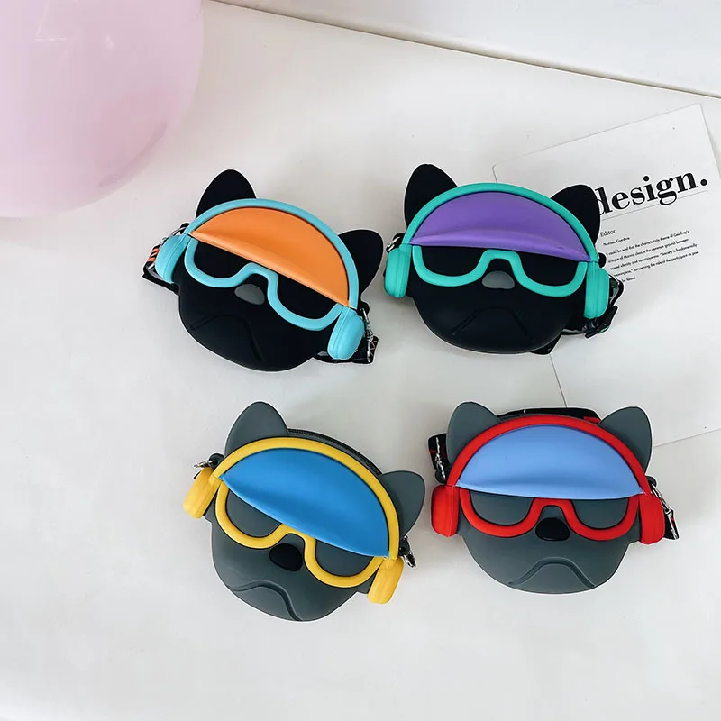 Sunglasses Dog Round Crossbody Coin Bag Children's Shoulder Messenger Bag Silicone Coin Purse Boys Girls Travel Pocket Pack