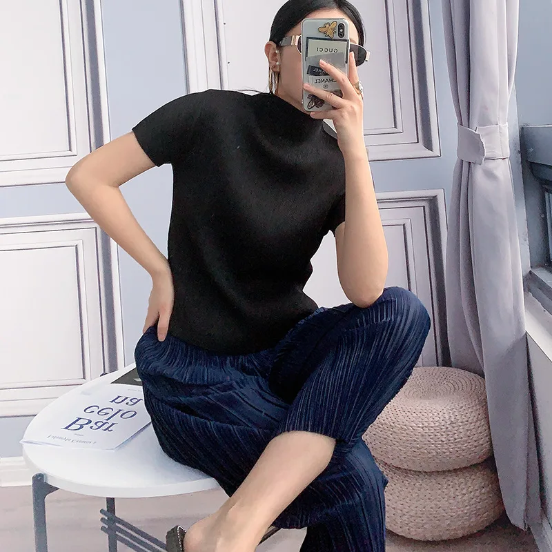 Women's Loose New Solid Color Pleated Harun Pants