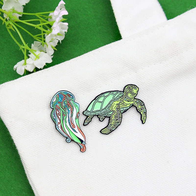 Sea turtle jellyfish Lapel Pin marine animal Enamel Pin Colorful jellyfish Green Tortoise  Fashion custom badge gifts for friend