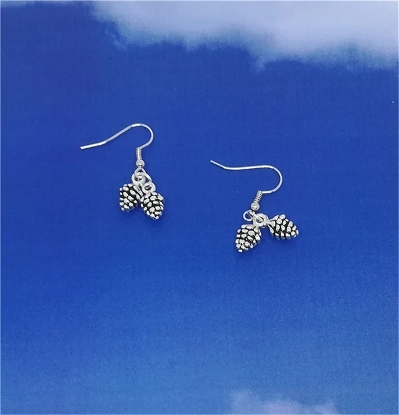Cute Pine Cone Earrings, Dainty Pinecone Earrings, Dainty Earrings, Winter Jewellery, Birthday Gift, Earrings for Women Girls
