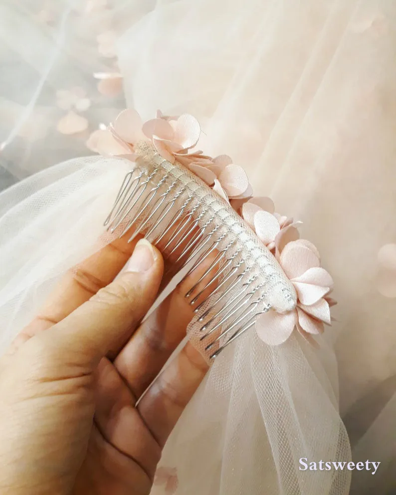 High End Soft Tulle ผู้หญิง Chapel เจ้าสาว Multi สี Veil สำหรับเจ้าสาว 3D ดอกไม้งานแต่งงาน