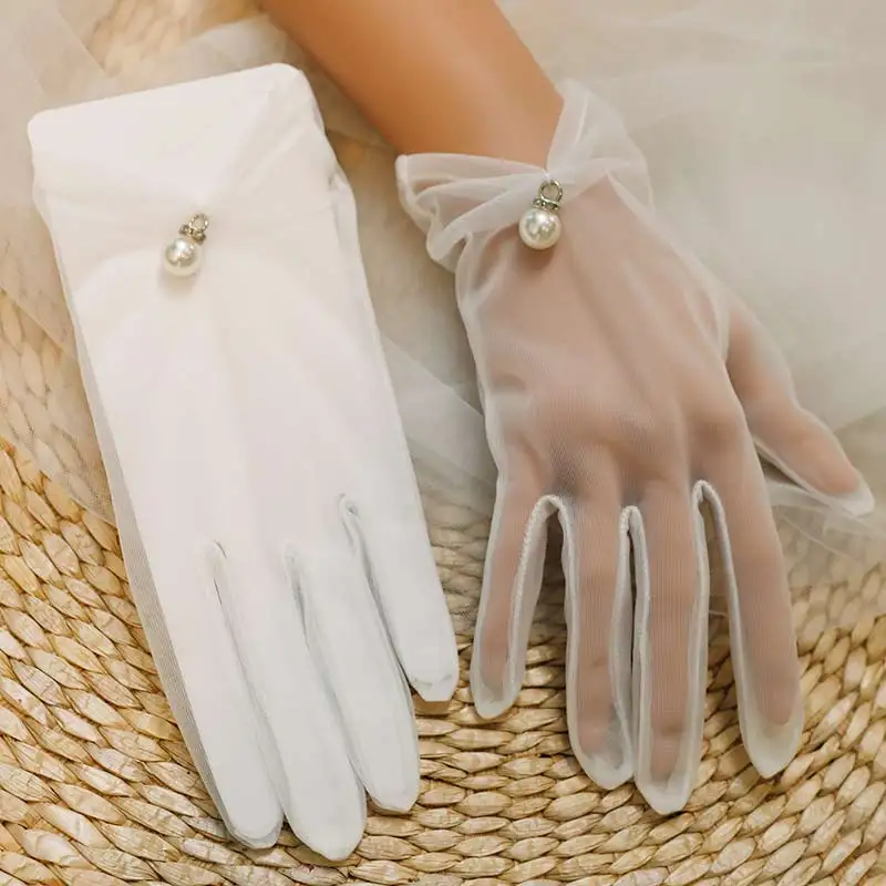 Breve Sposa Guanti da sposa Beige di Disegno del Bicchierino Del Merletto Della Garza Trasparente Delle Donne Guanti 2018 UV a Prova di Donne di Estate A Rete Mitten r5