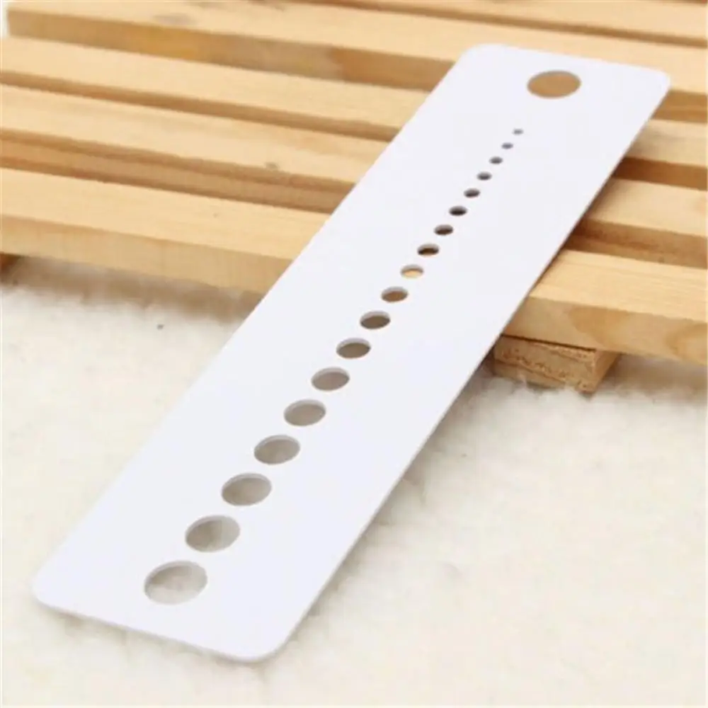 Knitting Accessories UK US Canada Sizes Needle Gauge Inch Sewing Ruler Tool CM 2-10mm Size Measure Sewing Tools Sweater Stitch