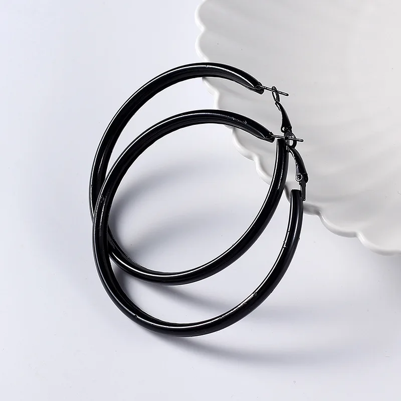 Fashion Sexy Thick Metal Black Circle Hoop Earrings Woman Punk Round Female Statement Ear Piercing Jewelry Party Accessories