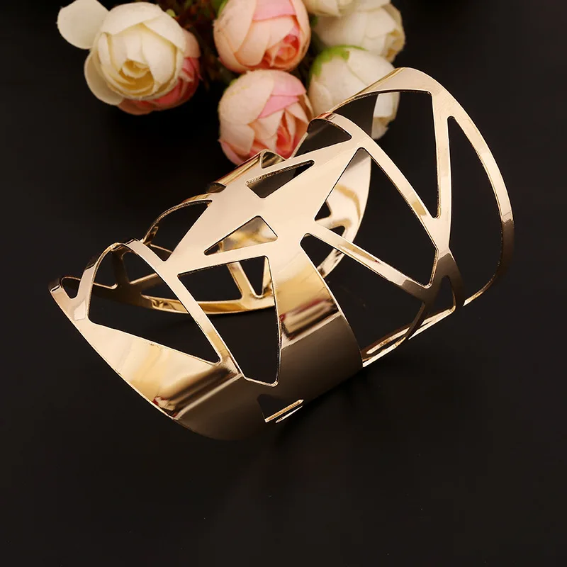 Wrist Bracelet Hollow Metal Bracelet Open Bracelet Arm Ring Female Trend Jewelry Bangles for Women Party Accessories Wholesale
