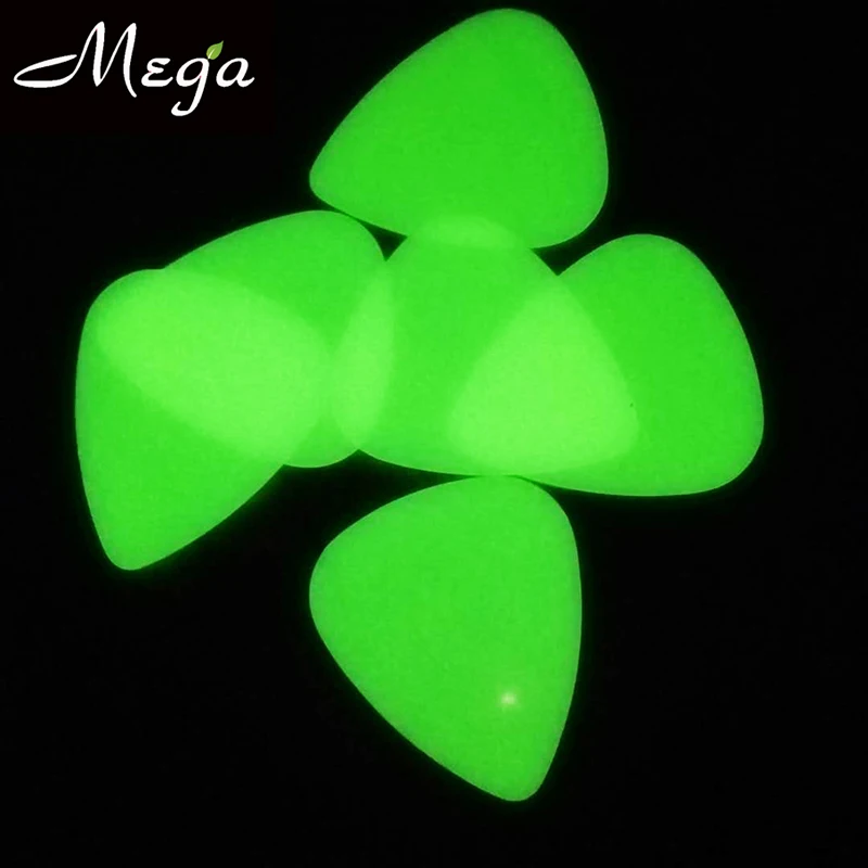 100pcs Custom Logo Design Luminous Guitar Picks Glow in Dark Guitar Plectrum 0.96mm Heavy Gauge